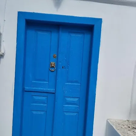 Archontiko Traditional House 1850 בית נופש Olympos (Karpathos)